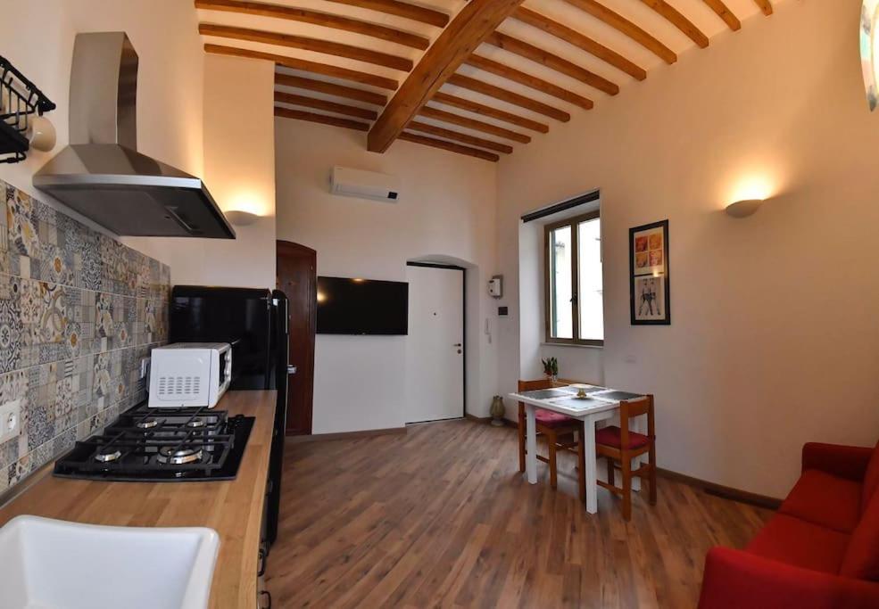 Apartamento Il Garibaldino Livorno Exterior foto